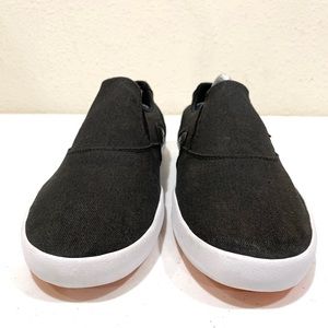 PUMA Men’s Black Slip-On Shoe (size: 11)